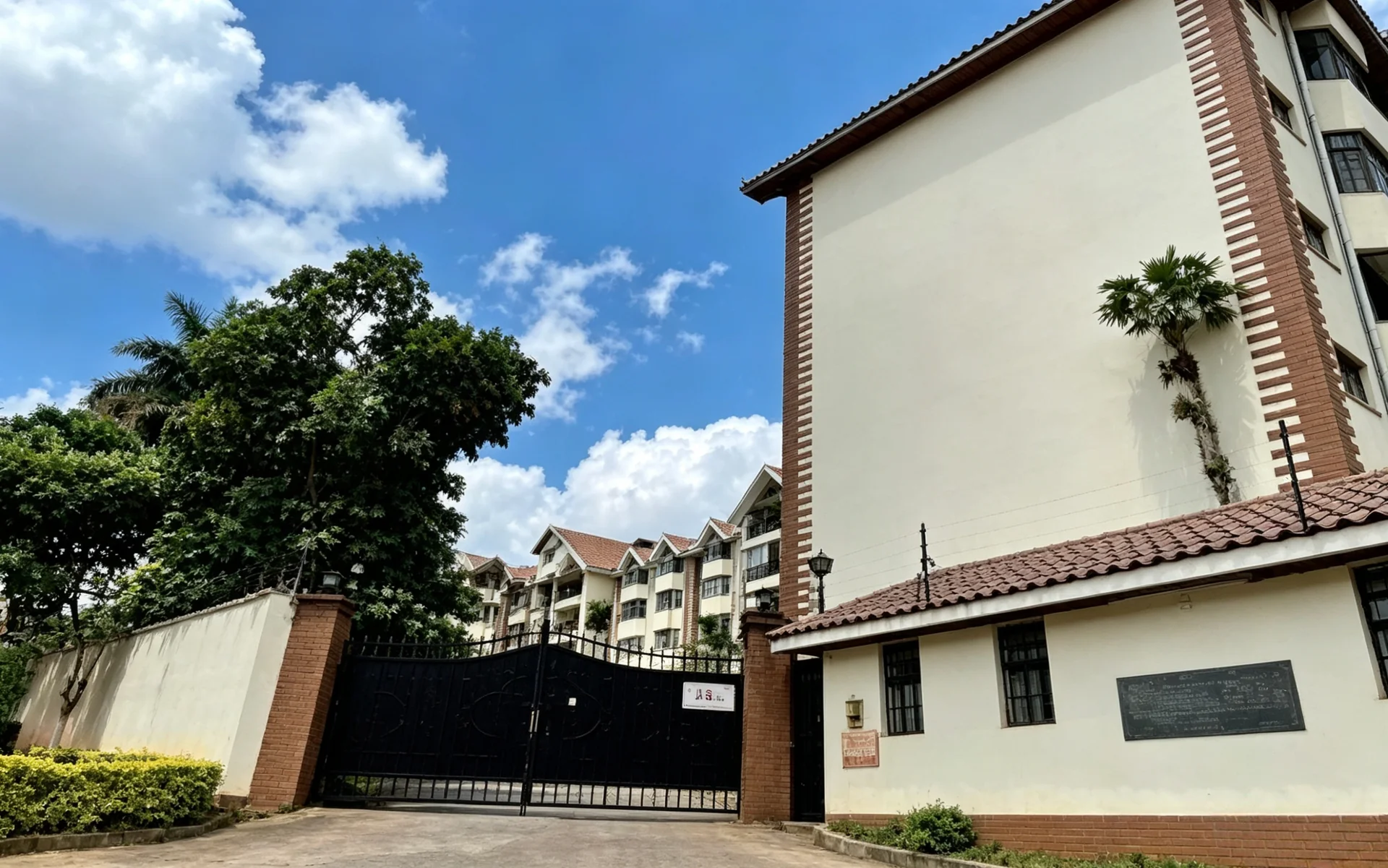 SUNNING HILLS(KILELESHWA)